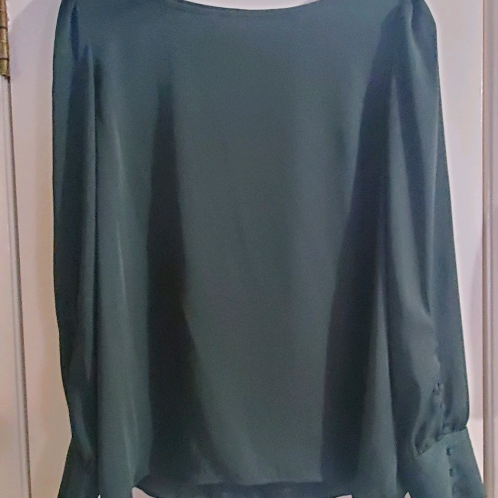 Forest Green Blouse 🌲